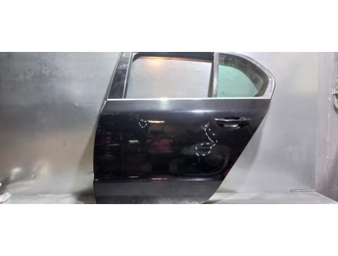 Дверь задняя левая Skoda Superb 2 Шкода Суперб 2 рестайлинг 2014 год