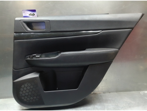 Обшивка двери правая задняя Subaru Legacy 5 B14